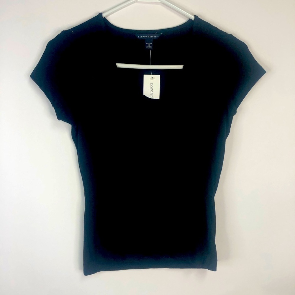 Banana Republic black stretch tee short sleeve detail v neck S